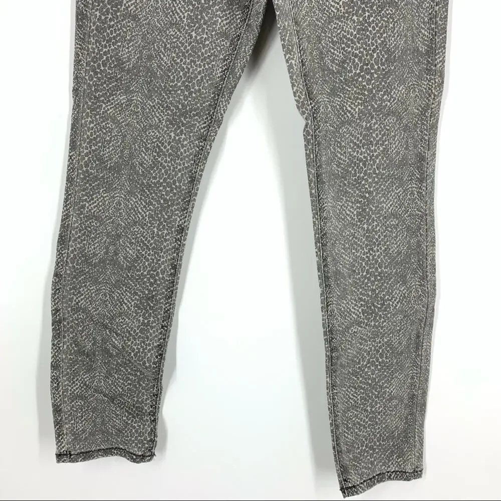 Universal Thread Gray Snakeskin Print‎ Skinny Jeans Size 0 NWT